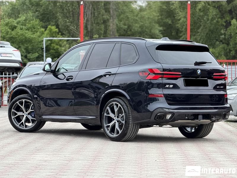 2025 BMW X5 4.0i — Miniatură 3