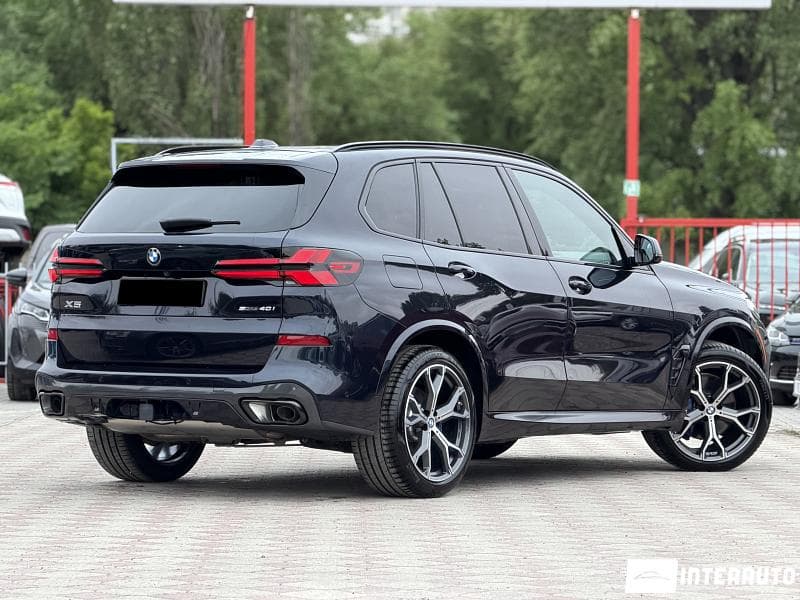 2025 BMW X5 4.0i — Miniatură 2