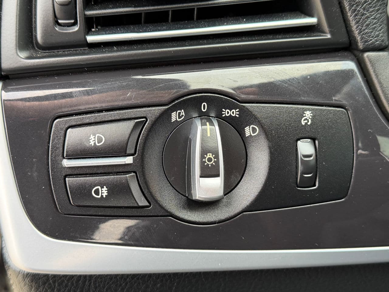 BMW 525 2014 — Миниатюра 10