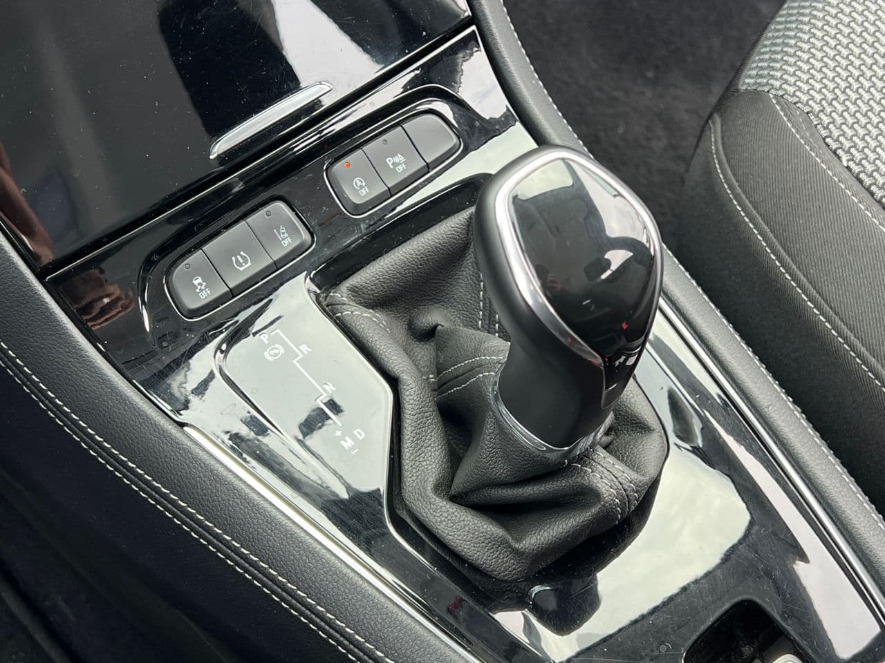 Opel Grandland X 2018 — Миниатюра 11