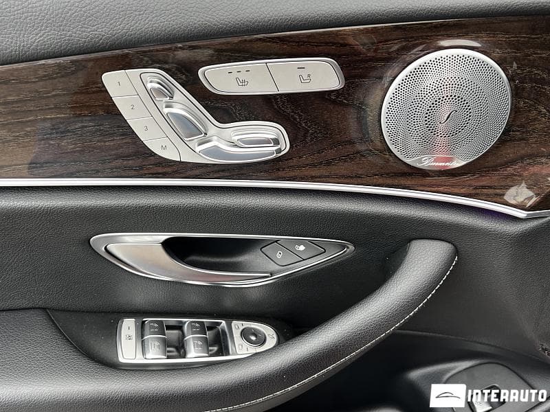 Mercedes E 300 2016 — Миниатюра 16