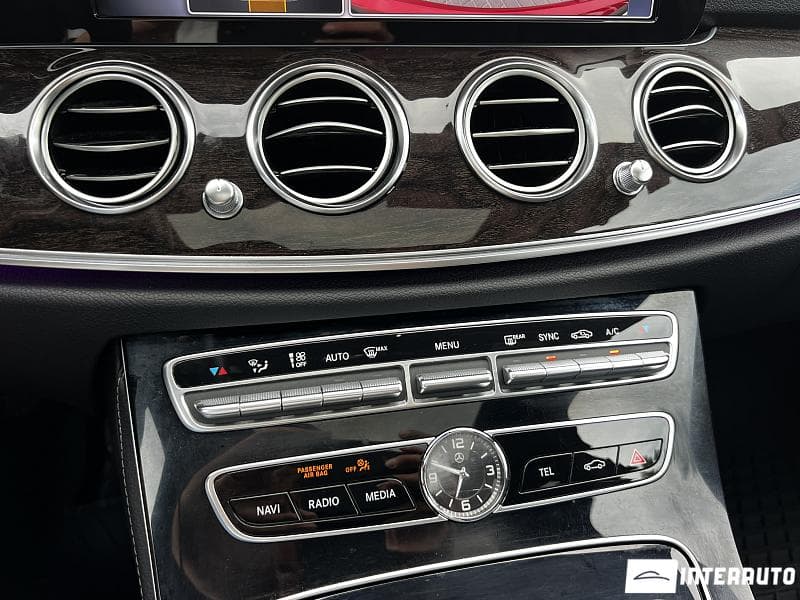 Mercedes E 300 2016 — Миниатюра 14