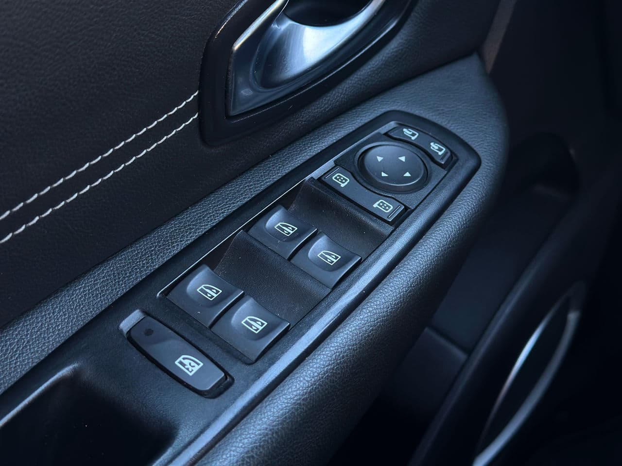 Renault Scenic X-Mode 2015 — Миниатюра 7