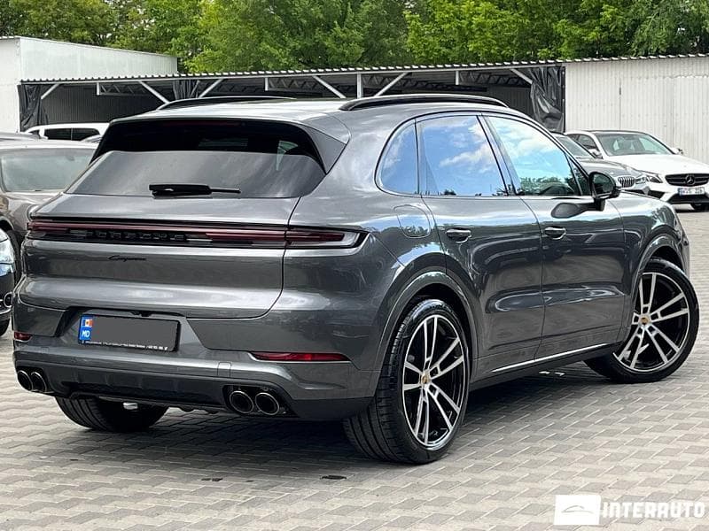 Porsche Cayenne 2026 — Миниатюра 2