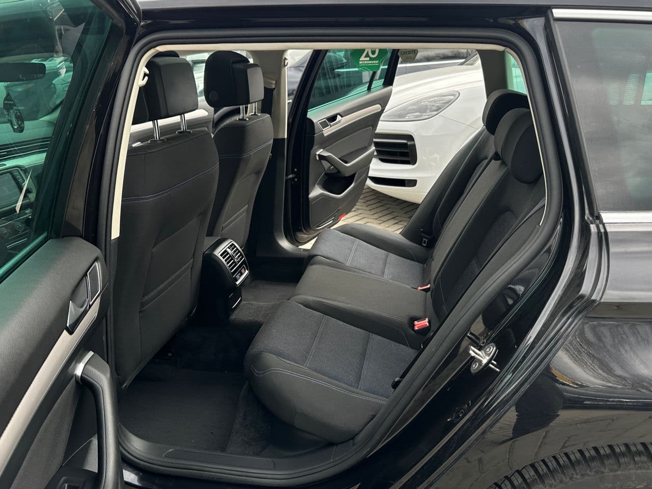 Volkswagen Passat GTE 2015 — Миниатюра 13