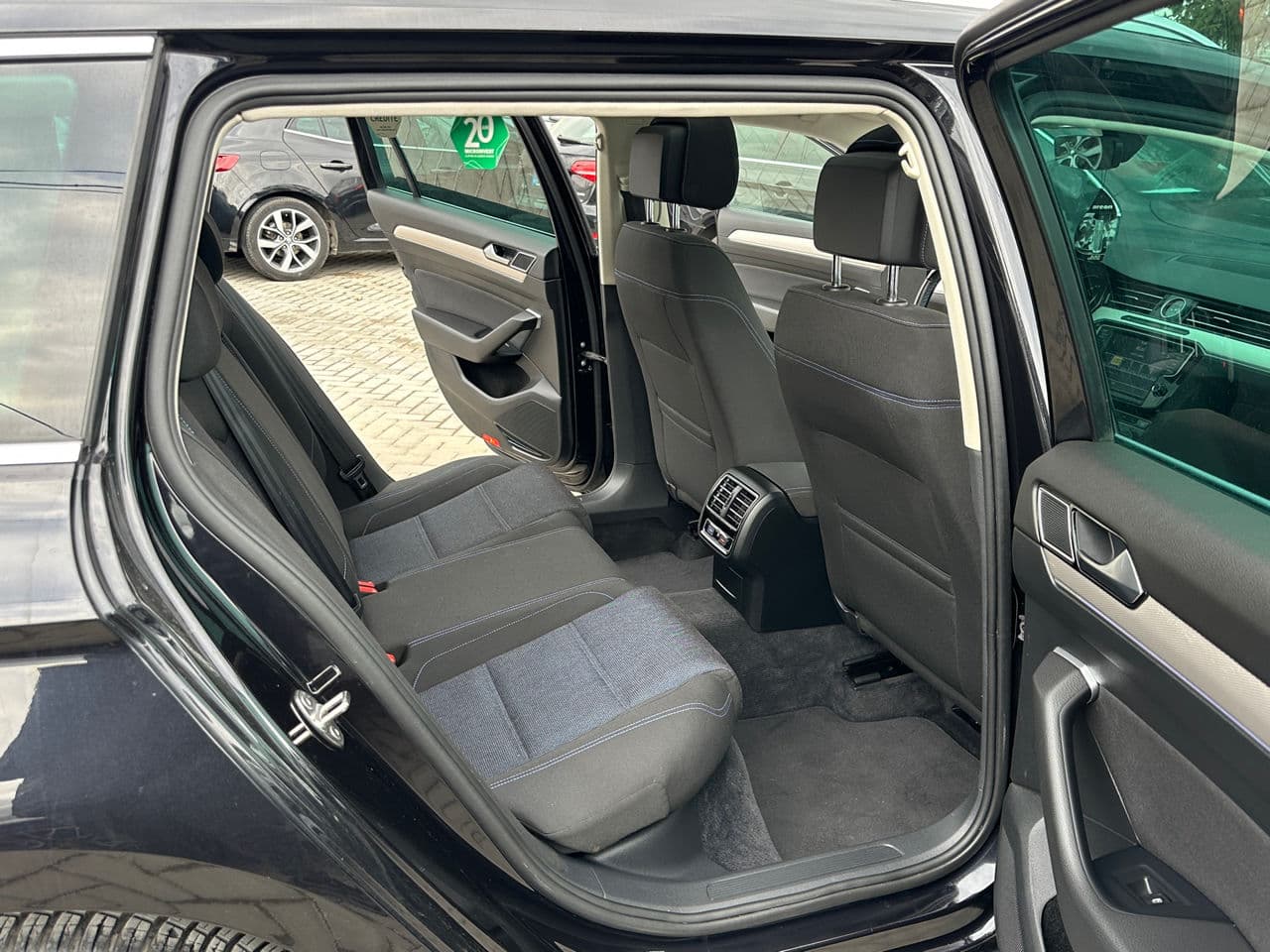 Volkswagen Passat GTE 2015 — Миниатюра 15