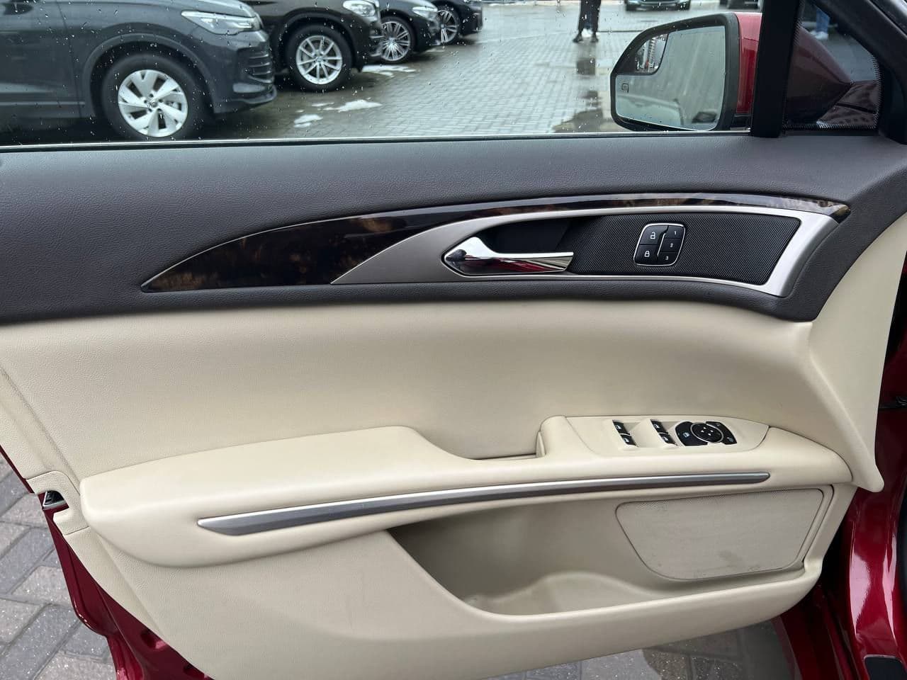 Lincoln MKZ 2014 — Миниатюра 7