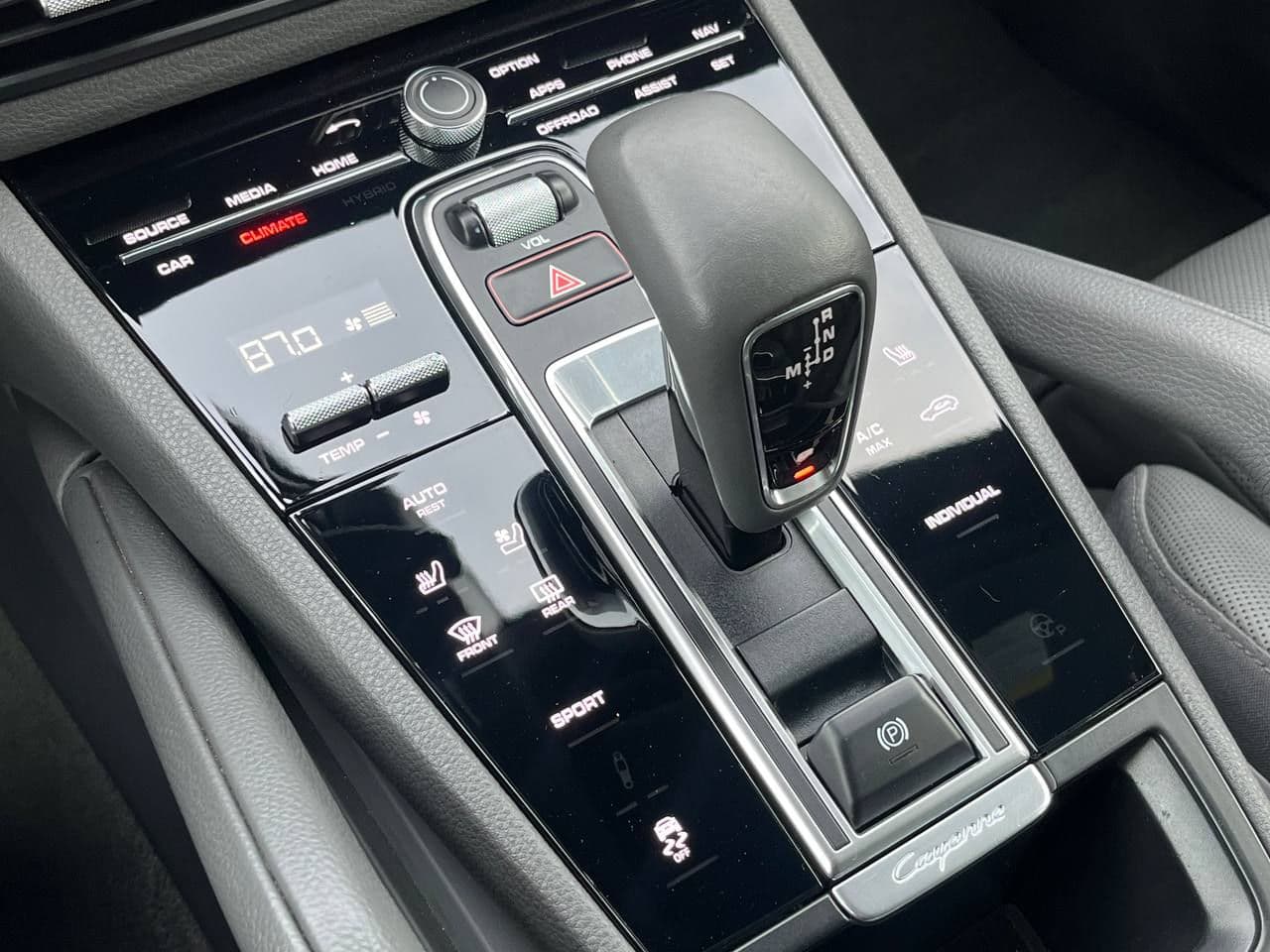 Porsche Cayenne 2021 — Миниатюра 18