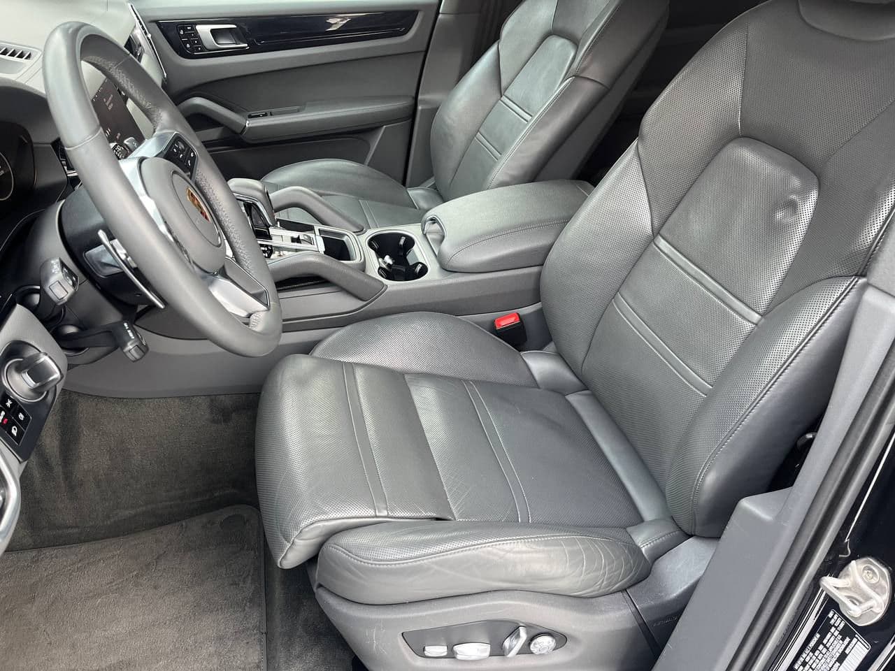 Porsche Cayenne 2021 — Миниатюра 5