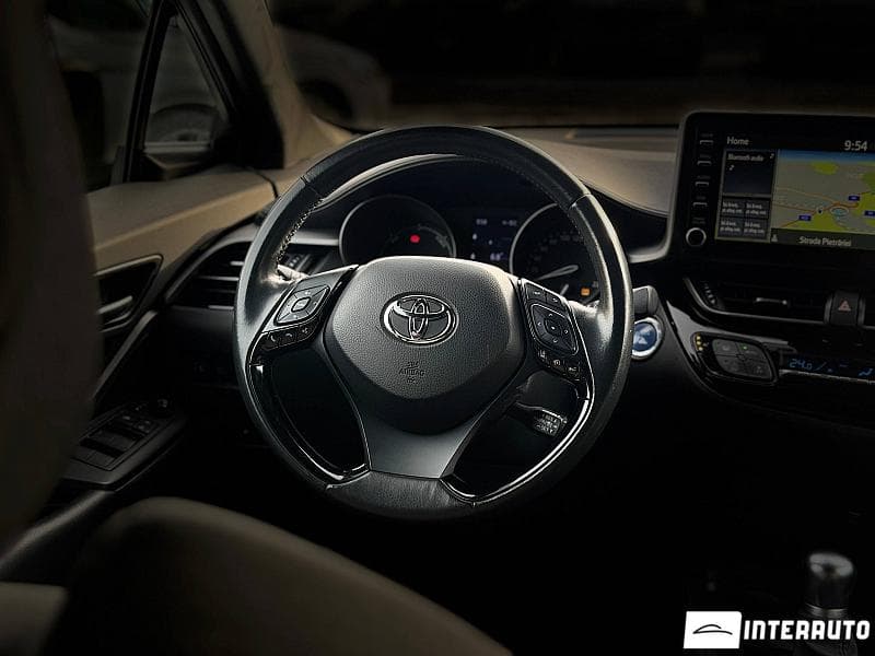 Toyota C-HR 2020 — Миниатюра 7