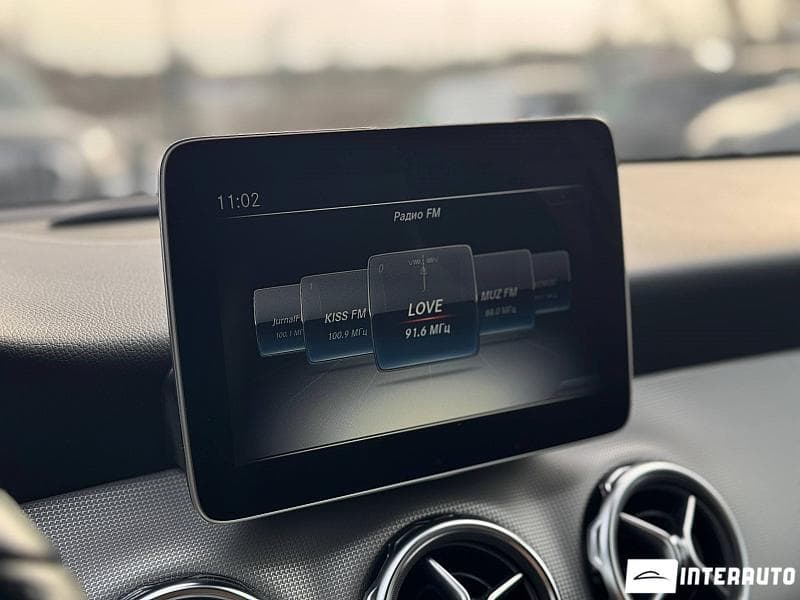 Mercedes GLA 180 2018 — Миниатюра 9
