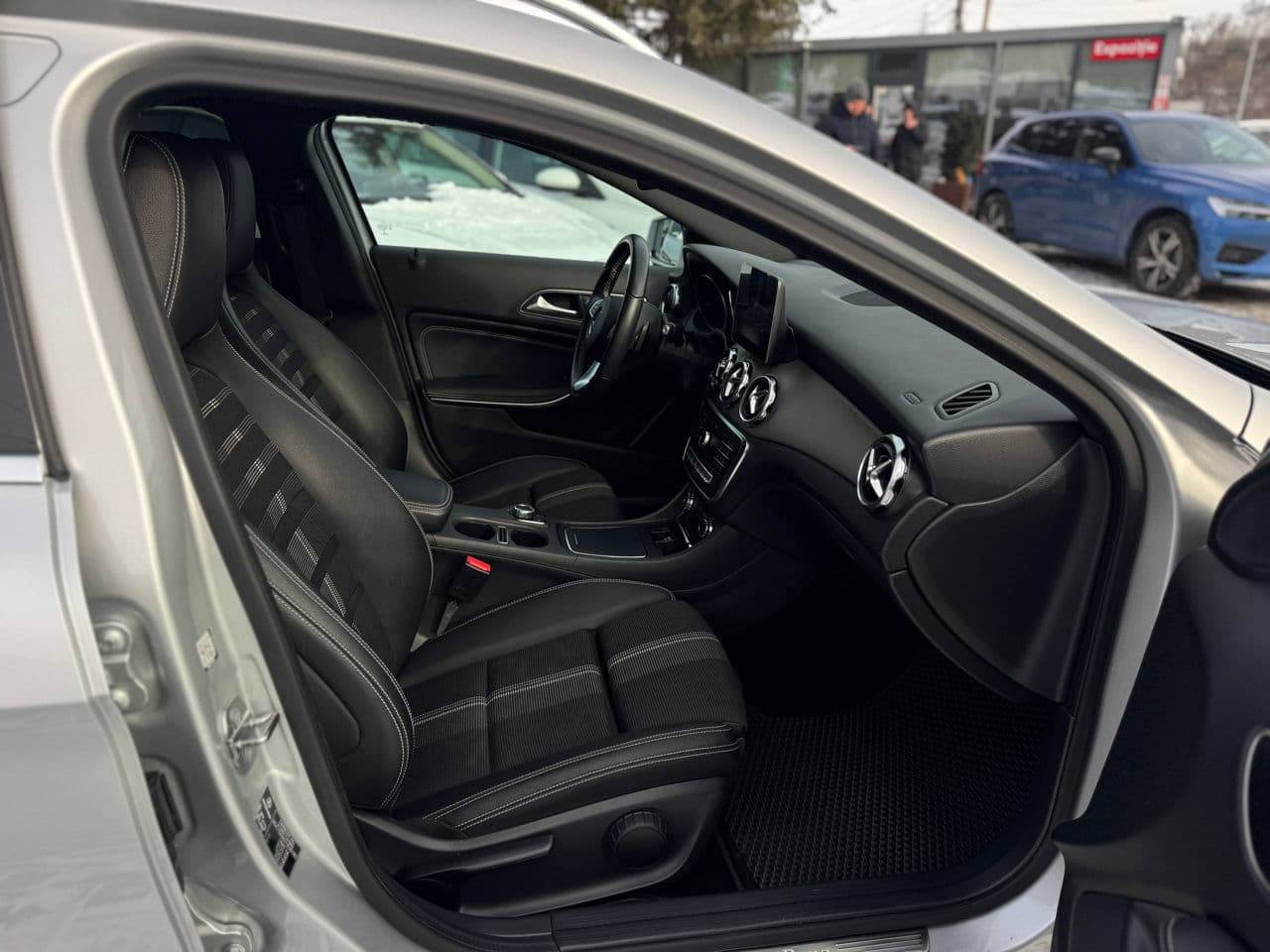 Mercedes GLA 180 2018 — Миниатюра 16