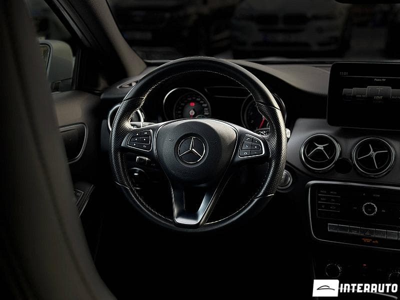 Mercedes GLA 180 2018 — Миниатюра 7