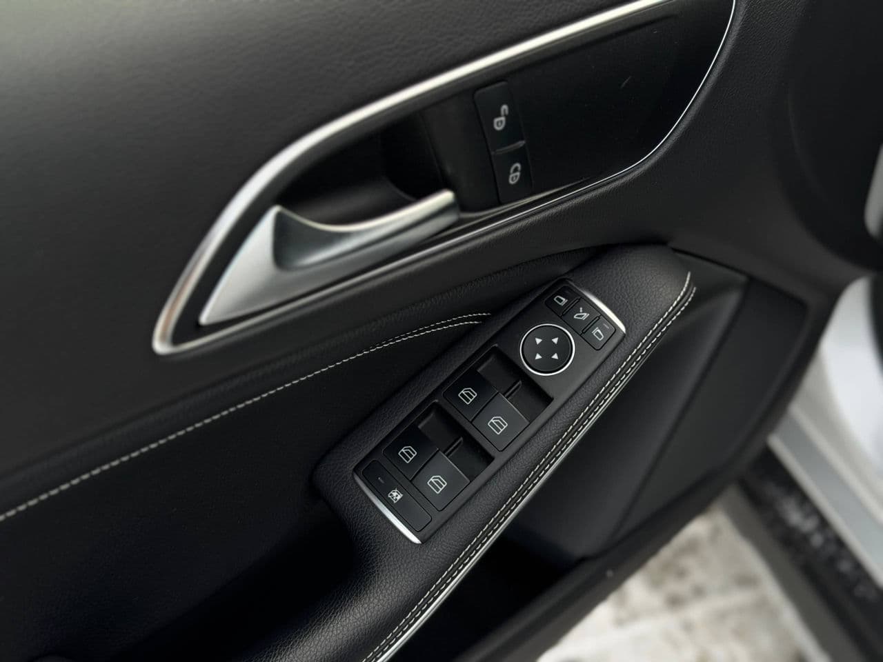 Mercedes GLA 180 2018 — Миниатюра 17