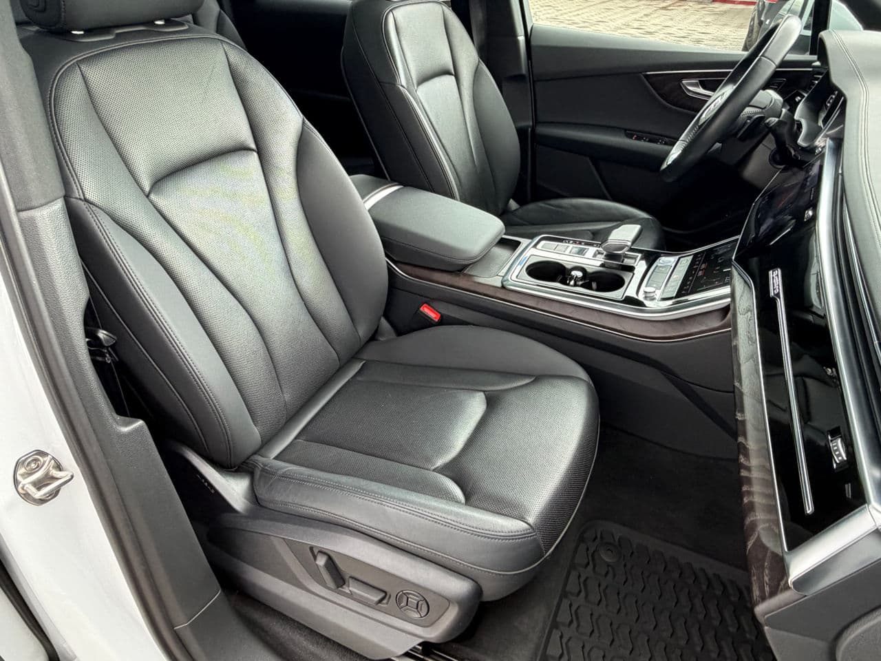 Audi Q7 2019 — Миниатюра 18