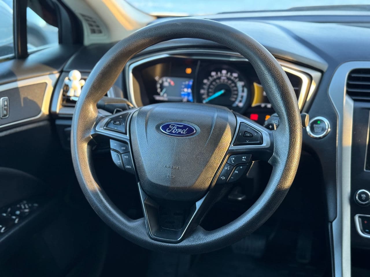 Ford Fusion 2016 — Миниатюра 10