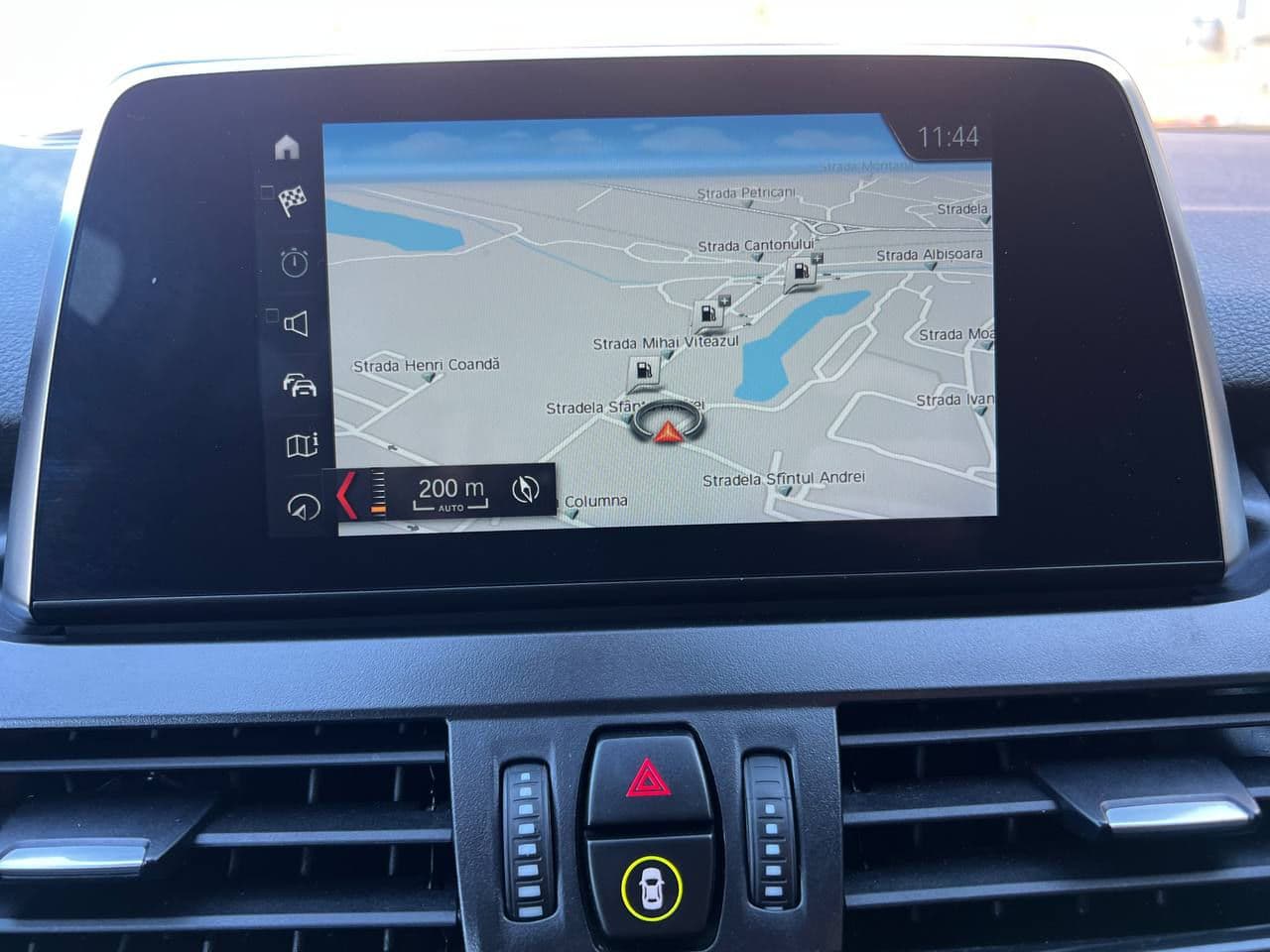 BMW 216d 2021 — Миниатюра 11