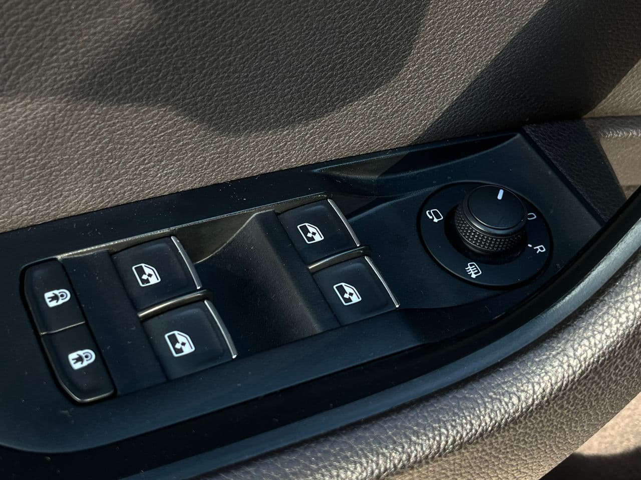Skoda Superb 2019 — Миниатюра 7