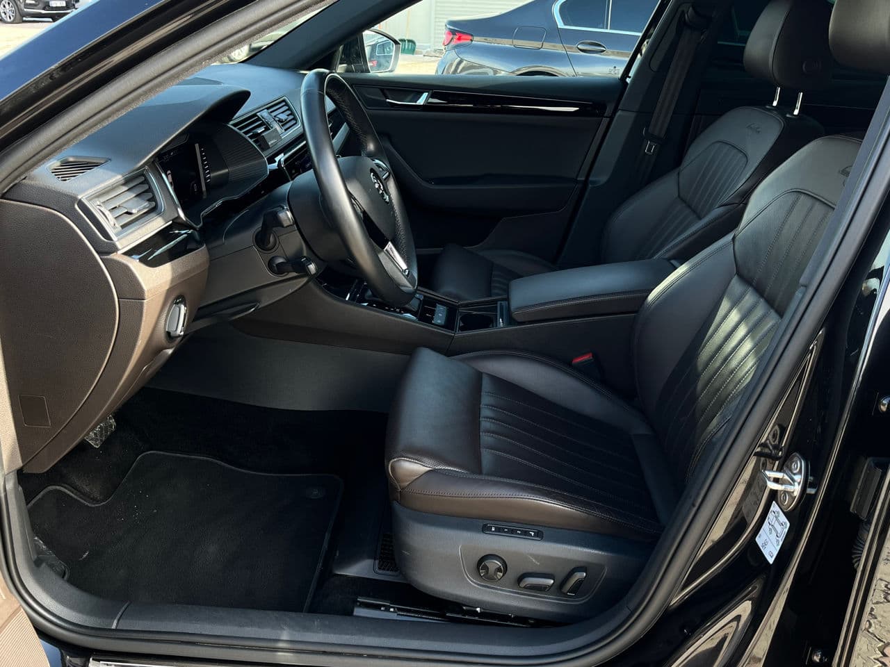Skoda Superb 2019 — Миниатюра 6