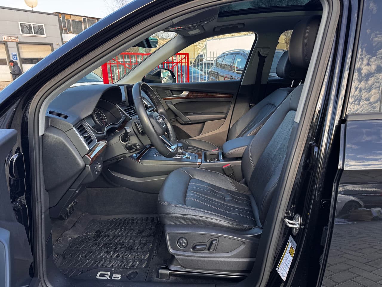 Audi Q5 2017 — Миниатюра 5