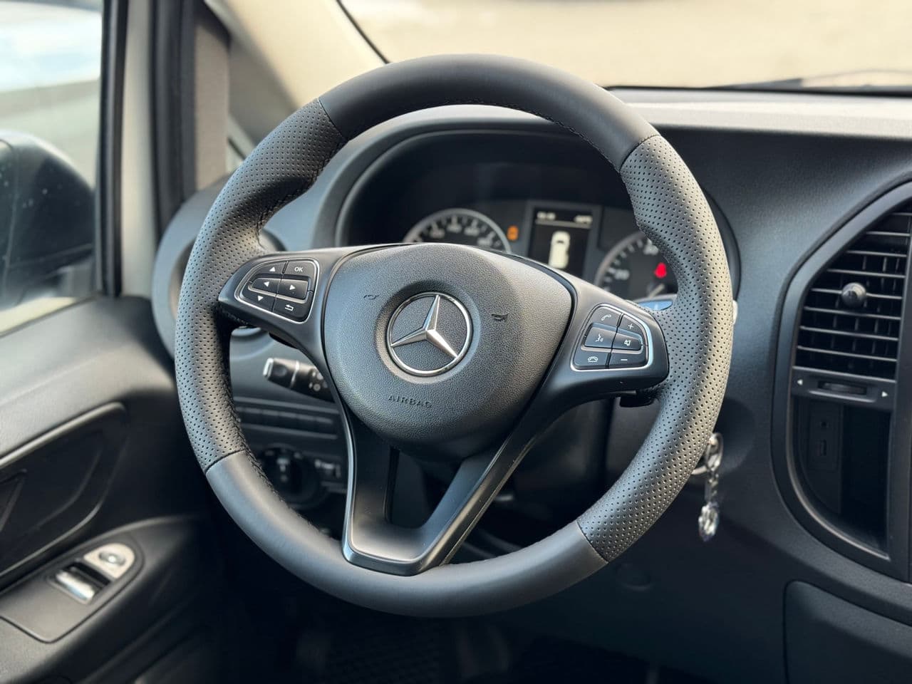 Mercedes Vito 2019 — Миниатюра 9