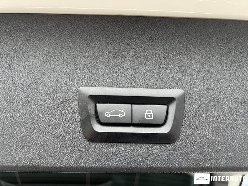 BMW X3 2.0i 2024 — Миниатюра 22