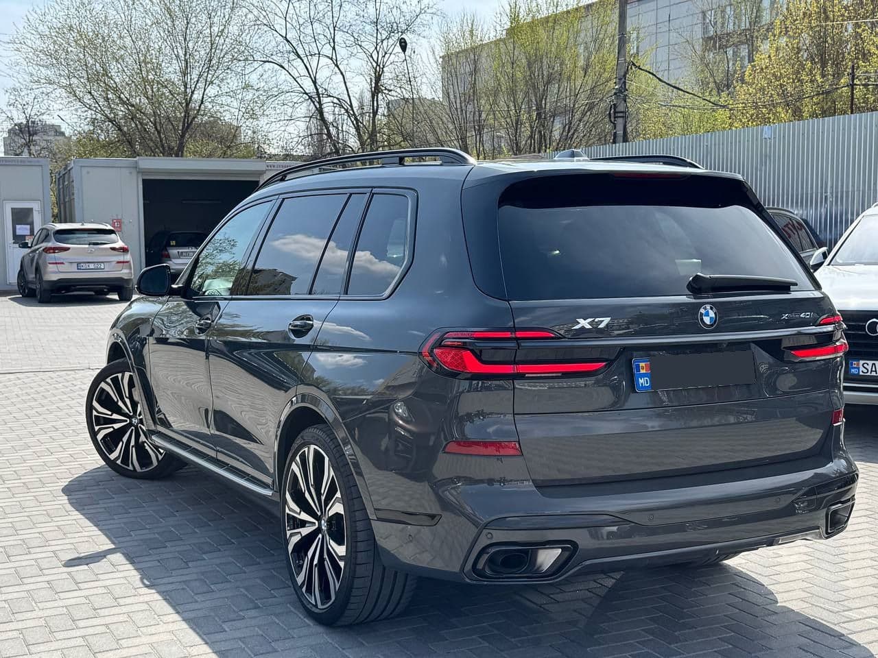 2023 BMW X7 4.0i — Miniatură 2