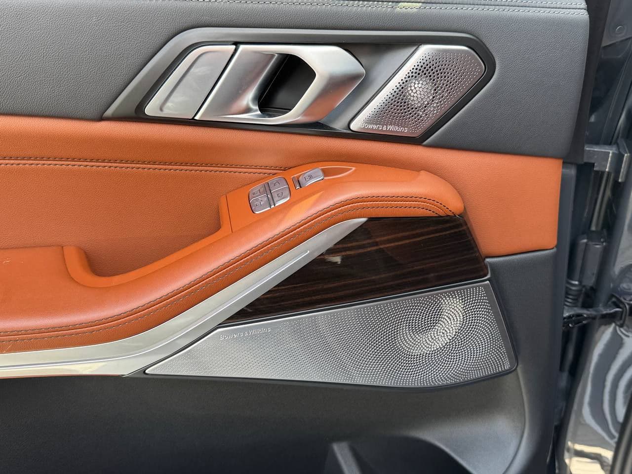 2023 BMW X7 4.0i — Miniatură 11