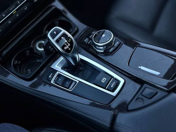 2012 BMW 528 — Miniatură 10