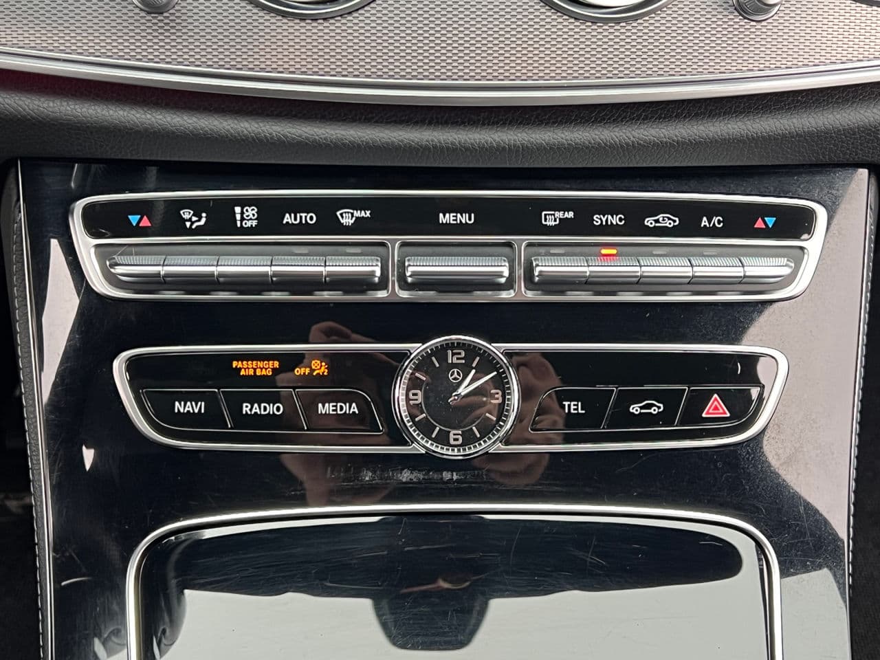 Mercedes E 200 2017 — Миниатюра 10