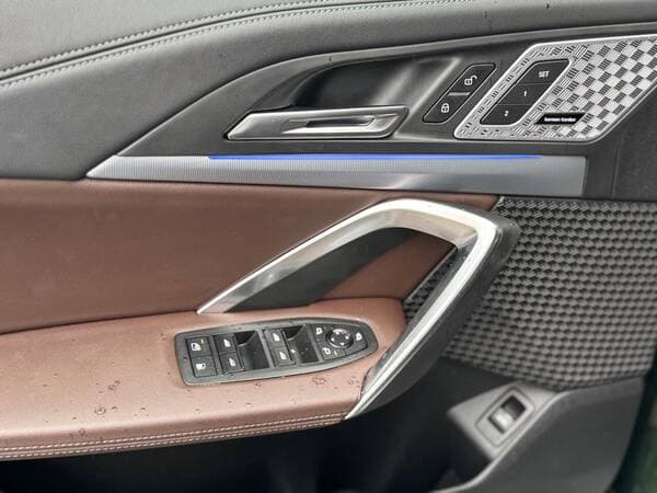 2023 BMW X1 xDrive30e — Miniatură 15