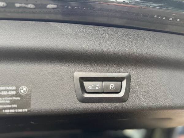 2023 BMW X1 xDrive30e — Miniatură 20