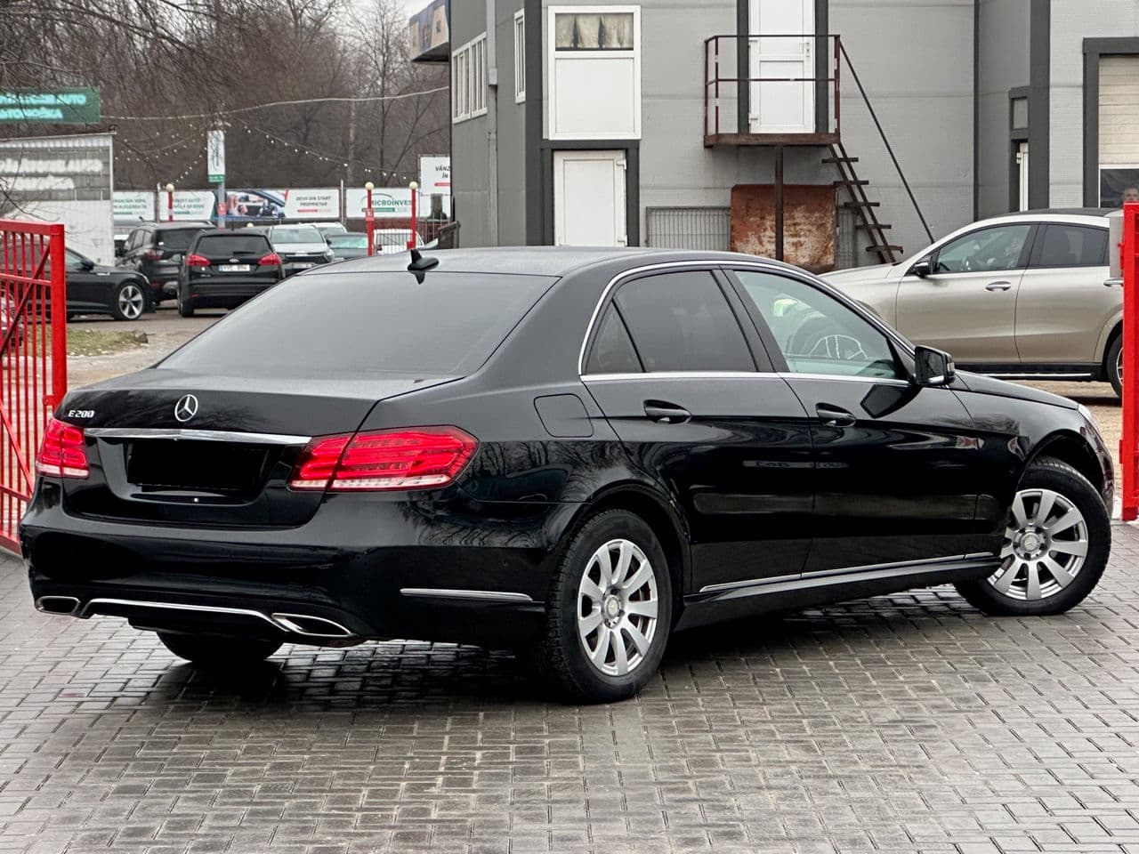 Mercedes E 200 2015 — Миниатюра 4