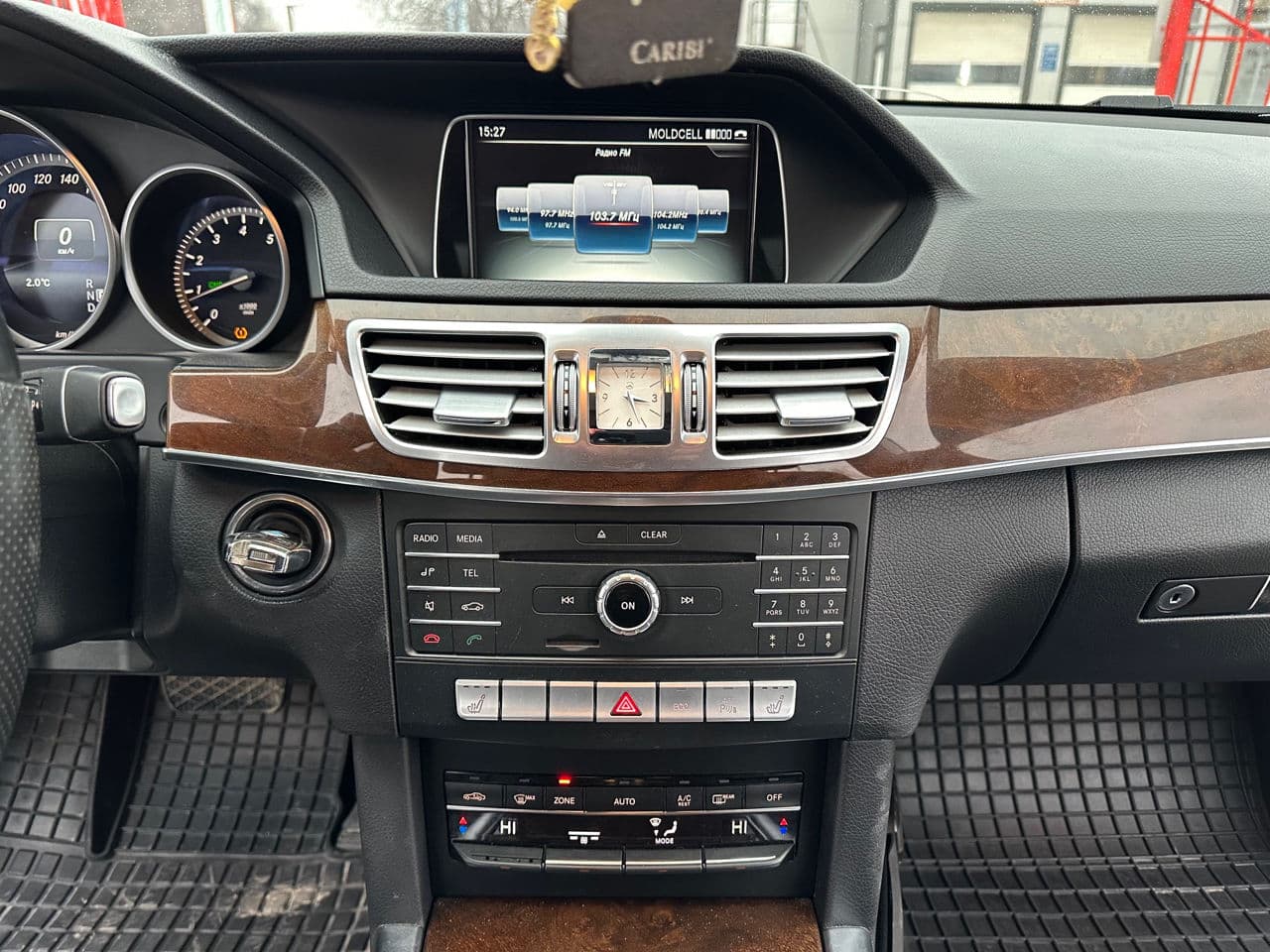 Mercedes E 200 2015 — Миниатюра 12