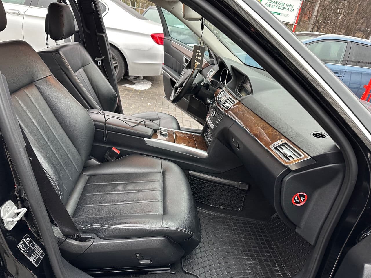 Mercedes E 200 2015 — Миниатюра 6