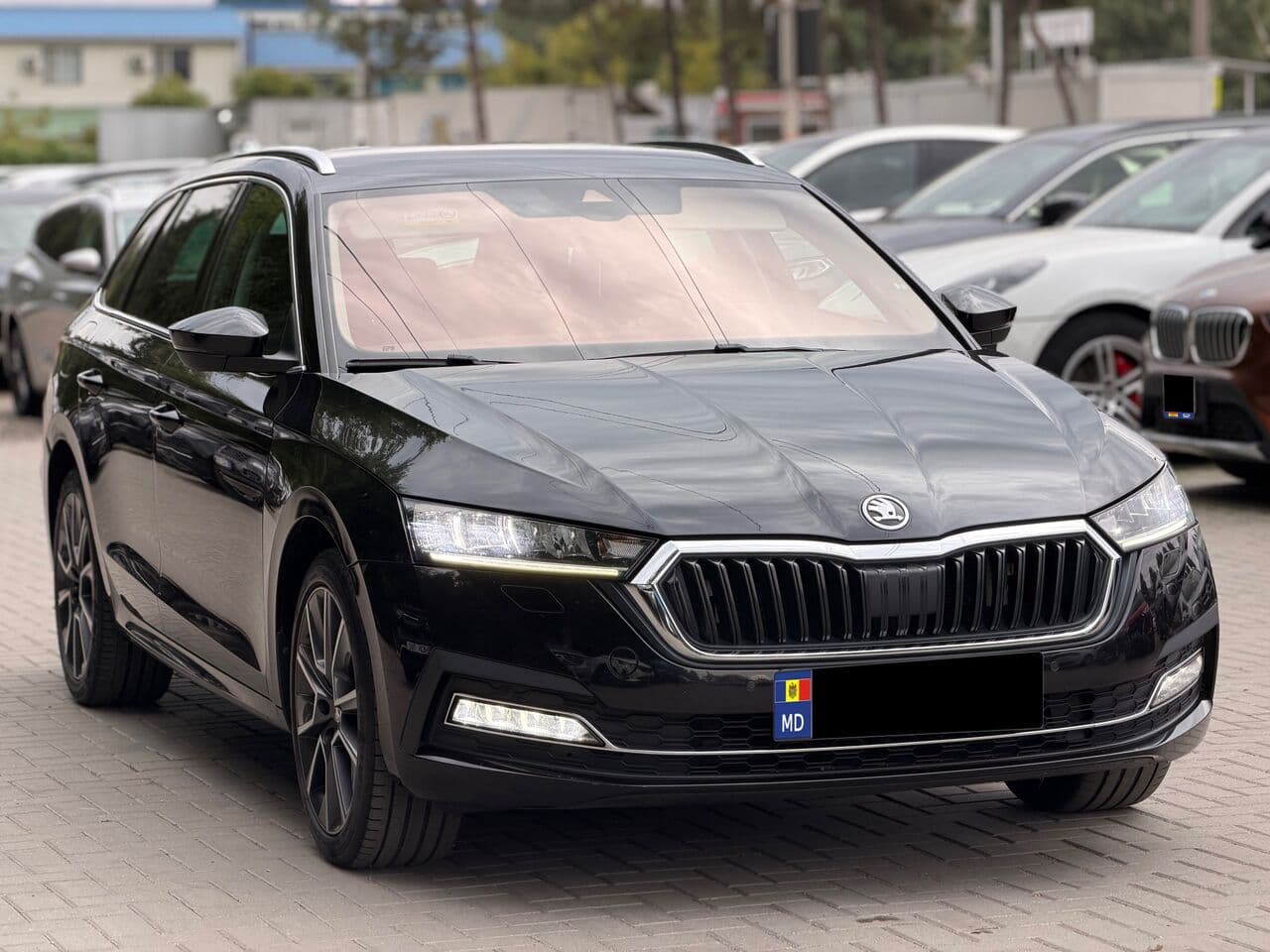 2021 Skoda Octavia — Foto 1