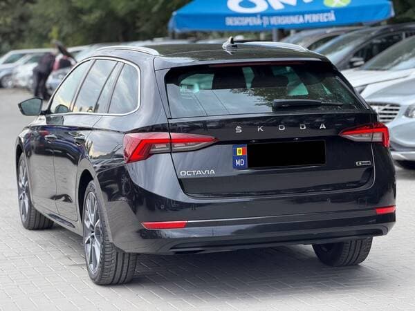 2021 Skoda Octavia — Miniatură 3