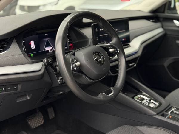 2021 Skoda Octavia — Miniatură 9