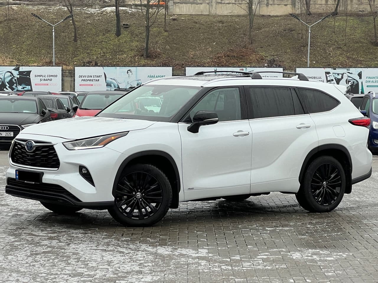 Toyota Highlander 2022 — Миниатюра 2