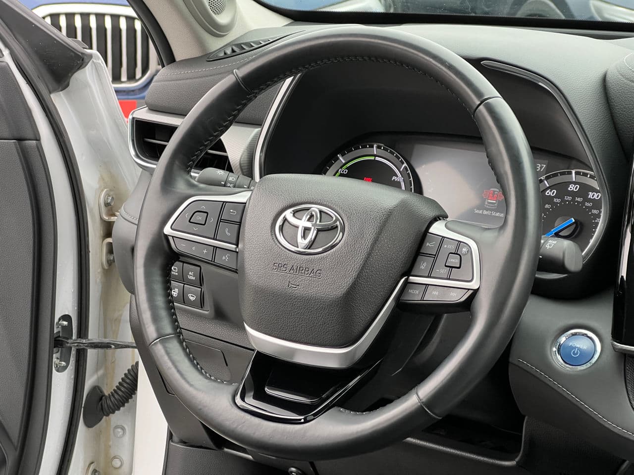 Toyota Highlander 2022 — Миниатюра 7