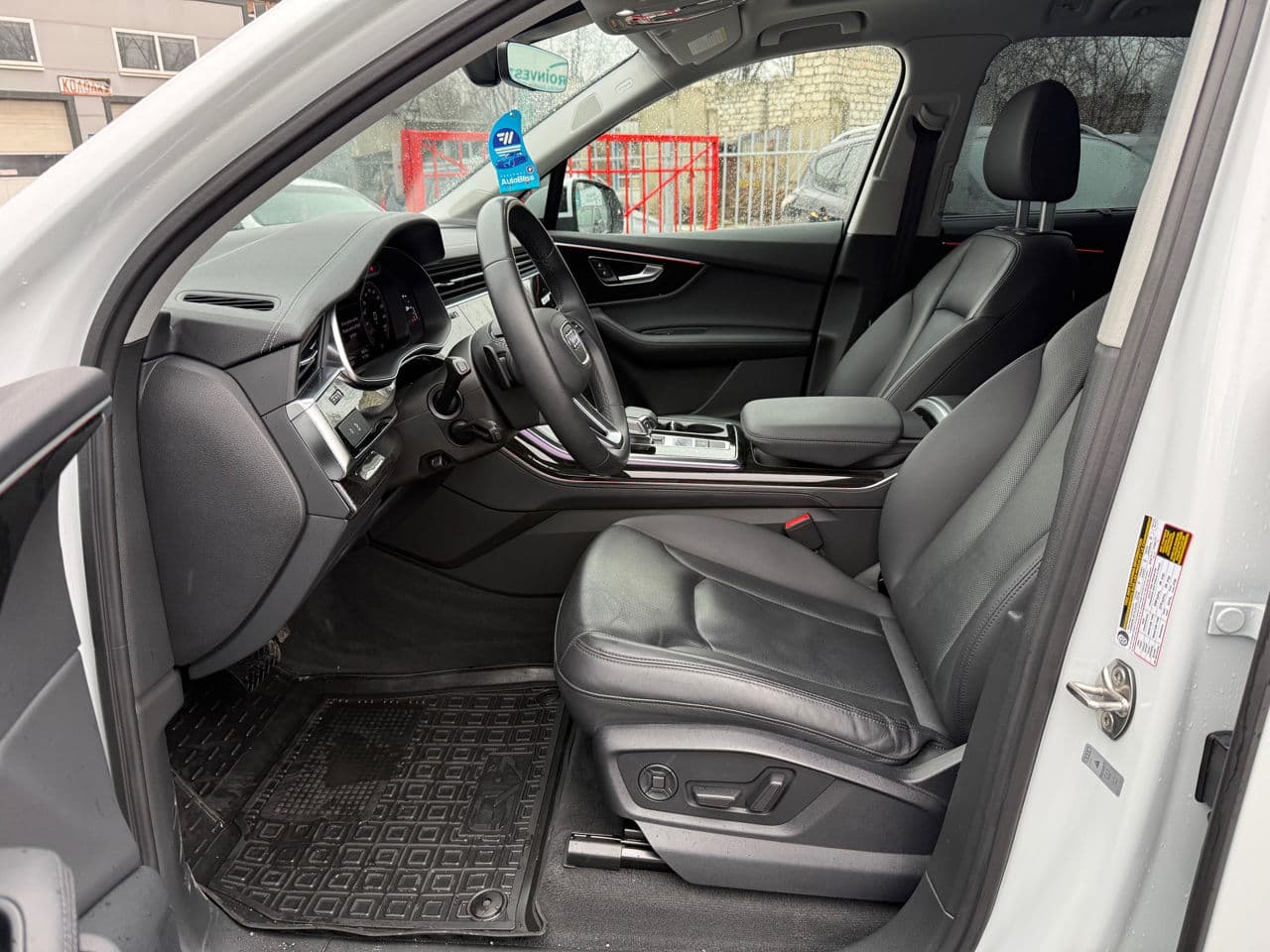 Audi Q7 2022 — Миниатюра 5