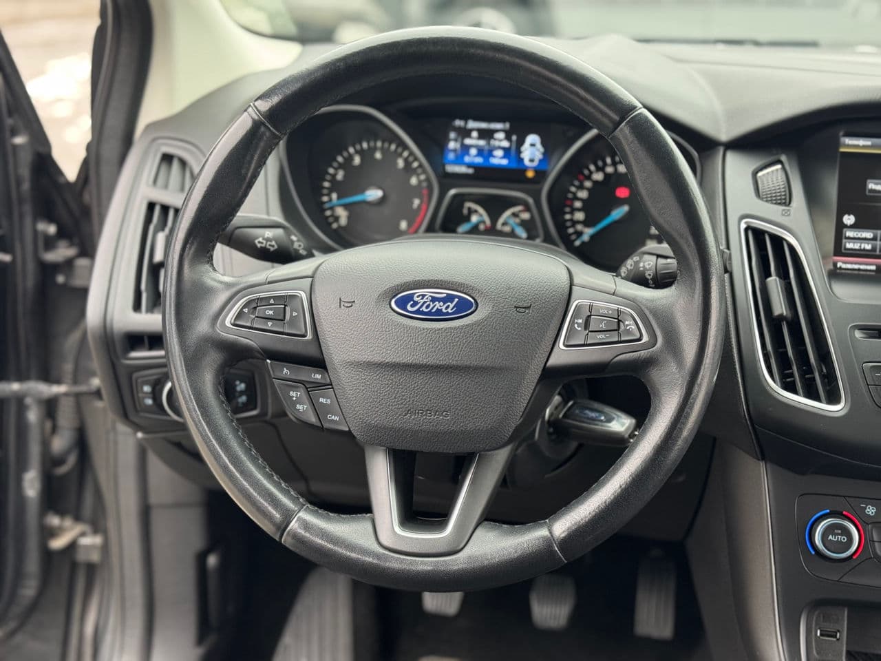 Ford Focus 2016 — Миниатюра 7