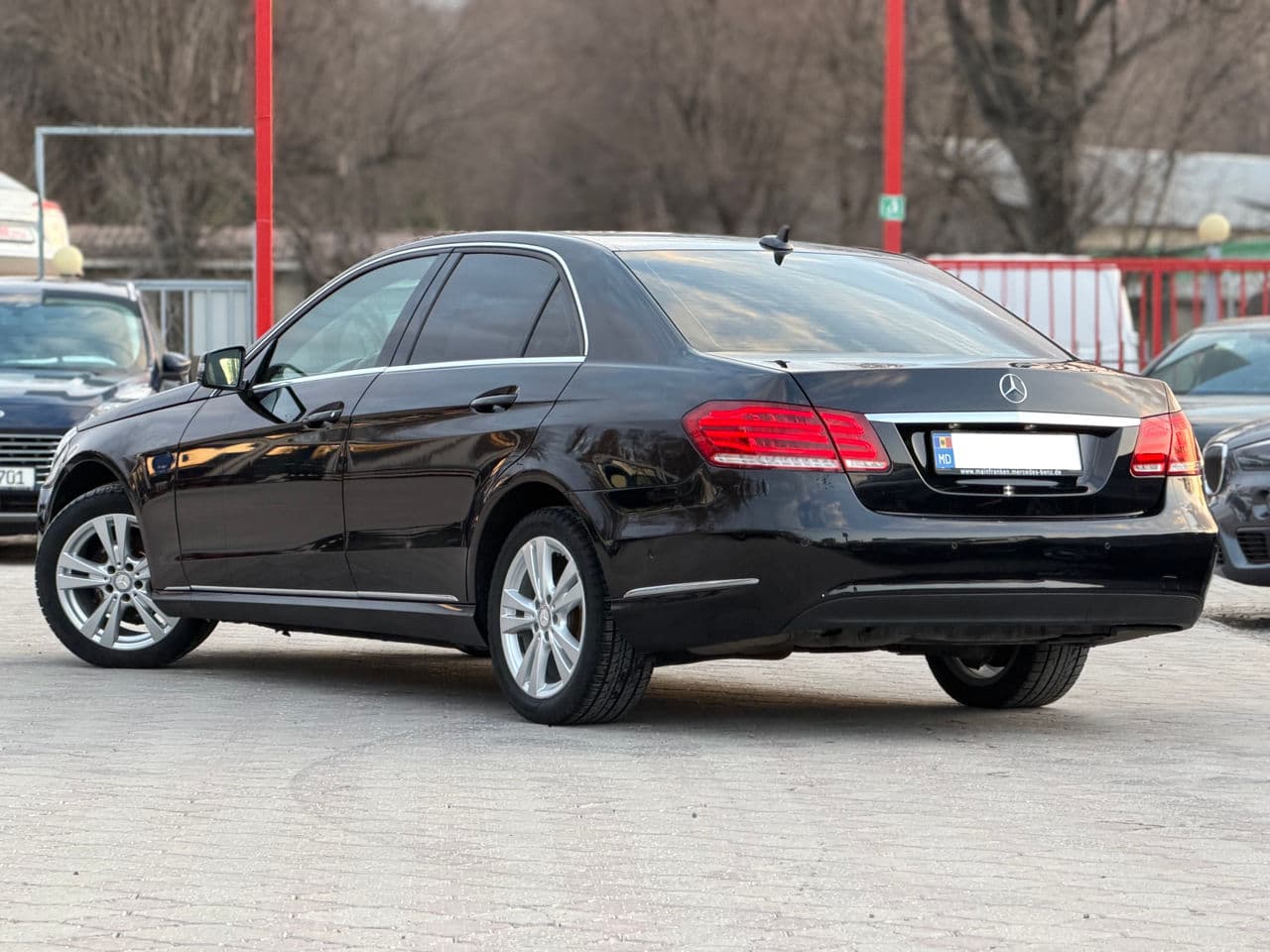 2013 Mercedes E 220 — Miniatură 3