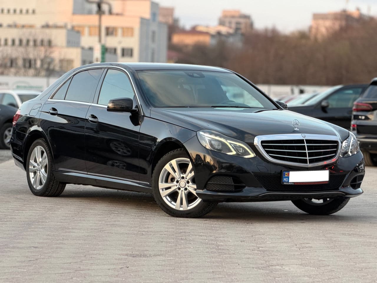 2013 Mercedes E 220 — Miniatură 4