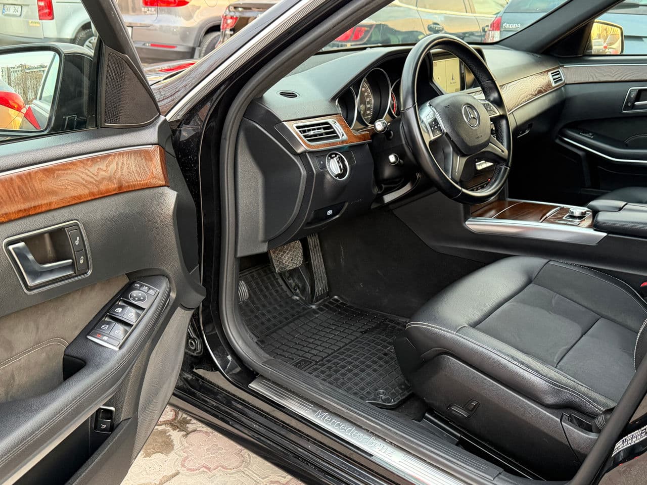 2013 Mercedes E 220 — Miniatură 5