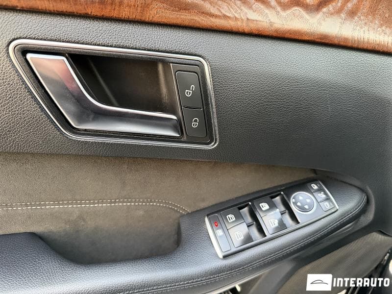 2013 Mercedes E 220 — Miniatură 8