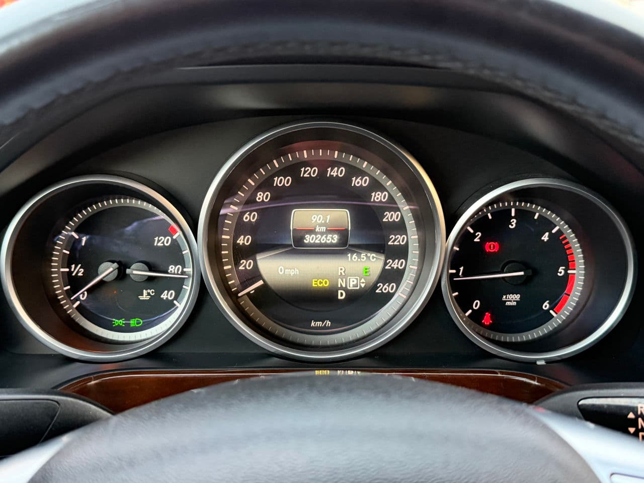 2013 Mercedes E 220 — Miniatură 11