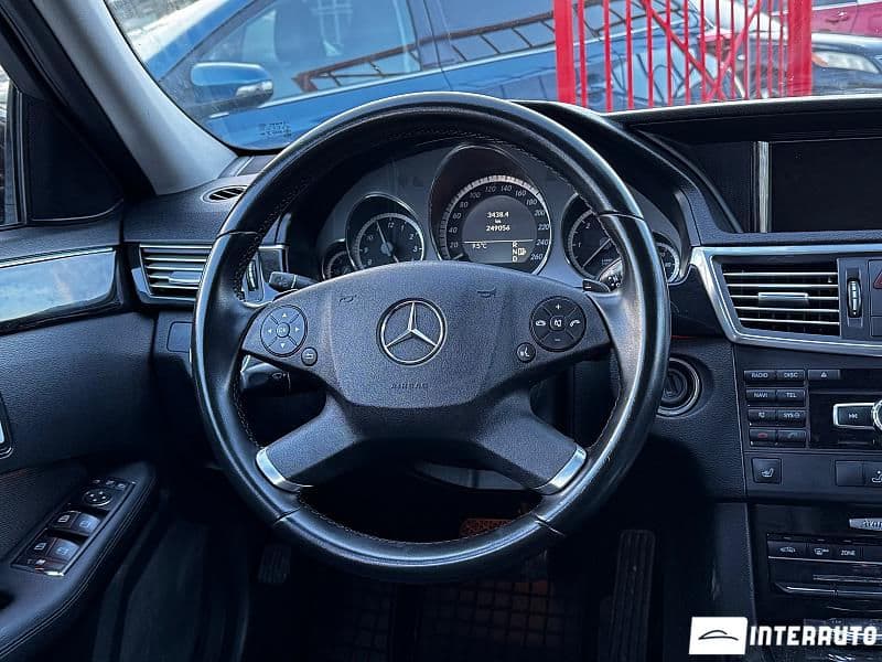 Mercedes E 350 2009 — Миниатюра 11