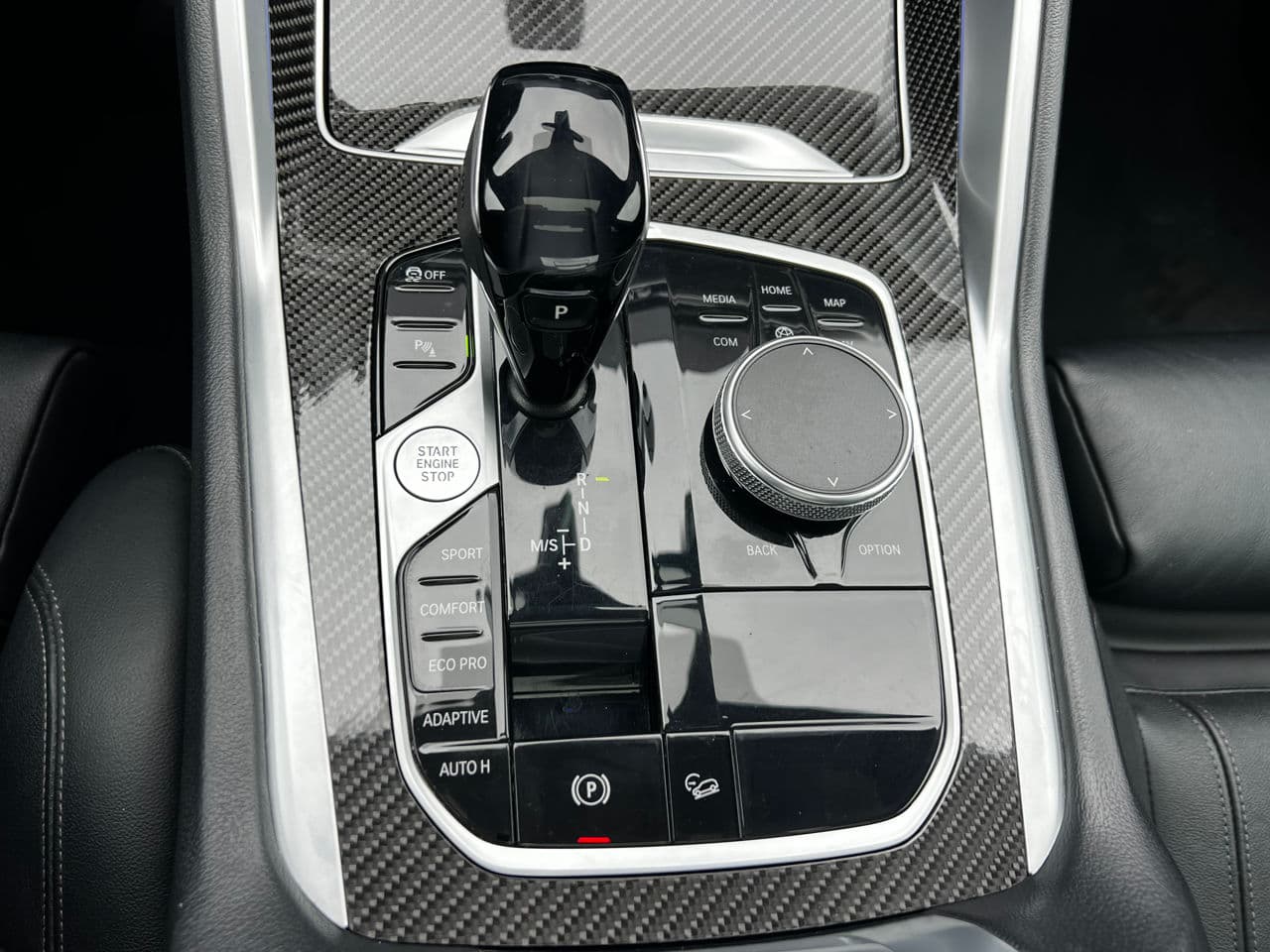 2021 BMW X6 4.0D — Miniatură 13