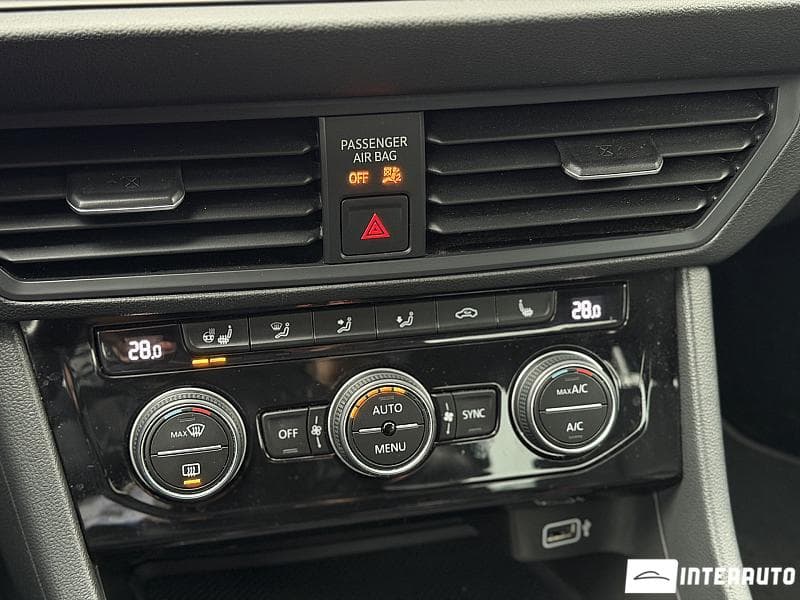 Volkswagen Jetta 2020 — Миниатюра 13